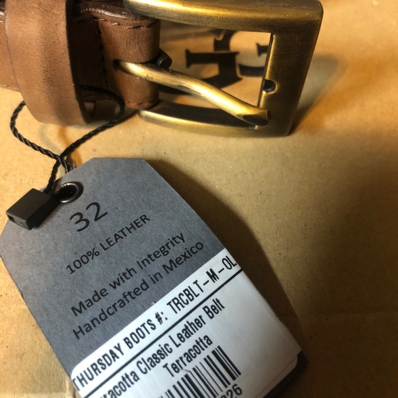 75% off Thursday Boot Company Classic Brass buckle Belt Size 32 - Picture 2 of 11